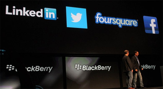 BlackBerry 10 con Facebook, Twitter, LinkedIn y Foursquare llegará a principios del 2013