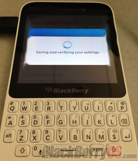 BlackBerry 10 R-Series con Qwerty 