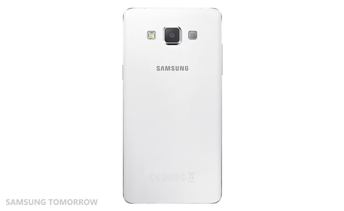 Samsung Galaxy A5 color negro cámara posterior color blanco