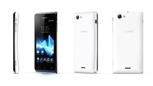 Sony Xperia J con Android 4.0 color blanco