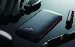 HTC Deluxe DLX color negro