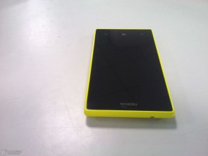 Nokia Lumia 830 imágenes en vivo color amarillo