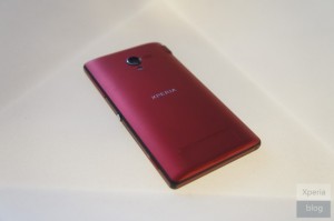 Sony Xperia ZL color Rojo cámara trasera