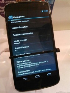 LG Nexus 4 con Android 4.3 Jelly Bean pantalla