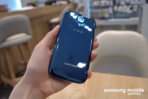 Samsung Galaxy S4 LTE-A Unboxing color azul, Arctic Blue
