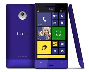 HTC 8XT con Windows Phone 8 morado