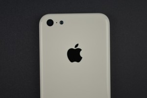 iPhone 5C color blanco trasera