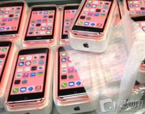 El iPhone 5C imágenes en su empaque final color rosa