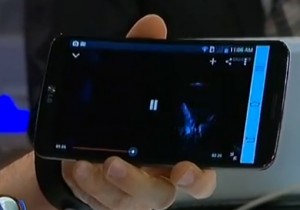 LG G Flex phablet con pantalla curva de 6" HD en Video TV 2