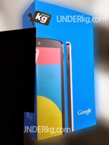 Nexus 5 color blanco en caja frente
