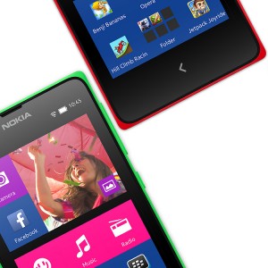 Nokia X color Verde t Rojo detalle
