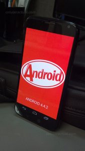 Moto X desbloqueado recibe Android 4.4 KitKat en México
