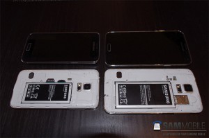 Samsung Galaxy S5 Mini y Galaxy S5 comparación baterías y ranura