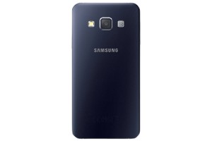 Samsung Galaxy A3 color azul posterior cámara