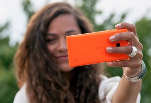 Nokia Lumia 735 Selfie Phone