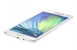 Galaxy A5 color blanco recostado