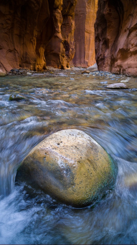 LG G4 ejemplo de foto río roca