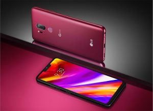 LG G7 ThinQ en color rojo cereza