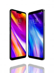 LG G7 ThinQ en color negro pantalla con notch con resolución impresionante QuadHD+