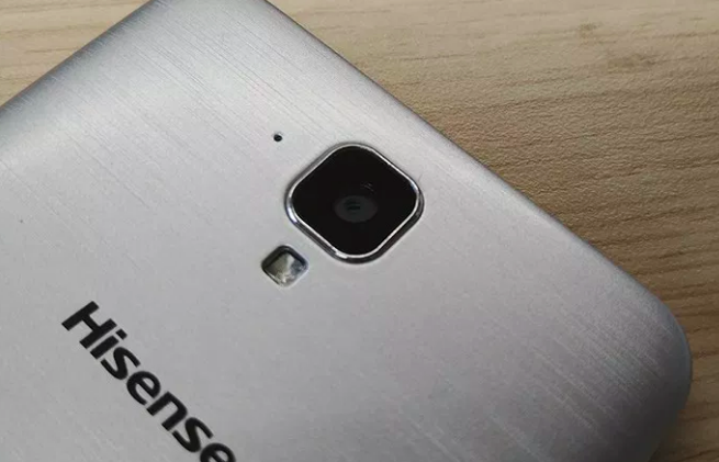 Hisense L675 PRO cámara