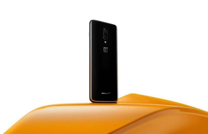OnePlus 6T Mclaren edition lateral